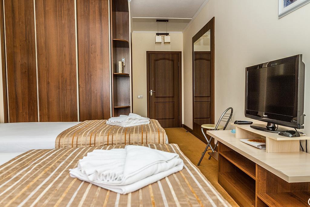 7 Sky Hotel Klinicheskaya Street  Kiew Exterior foto