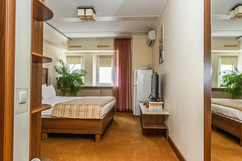 7 Sky Hotel Klinicheskaya Street  Kiew Exterior foto