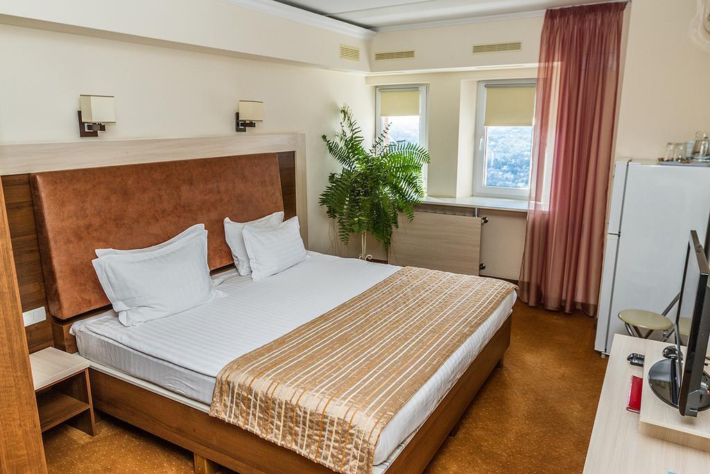 7 Sky Hotel Klinicheskaya Street  Kiew Exterior foto