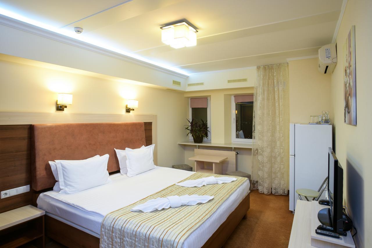 7 Sky Hotel Klinicheskaya Street  Kiew Exterior foto
