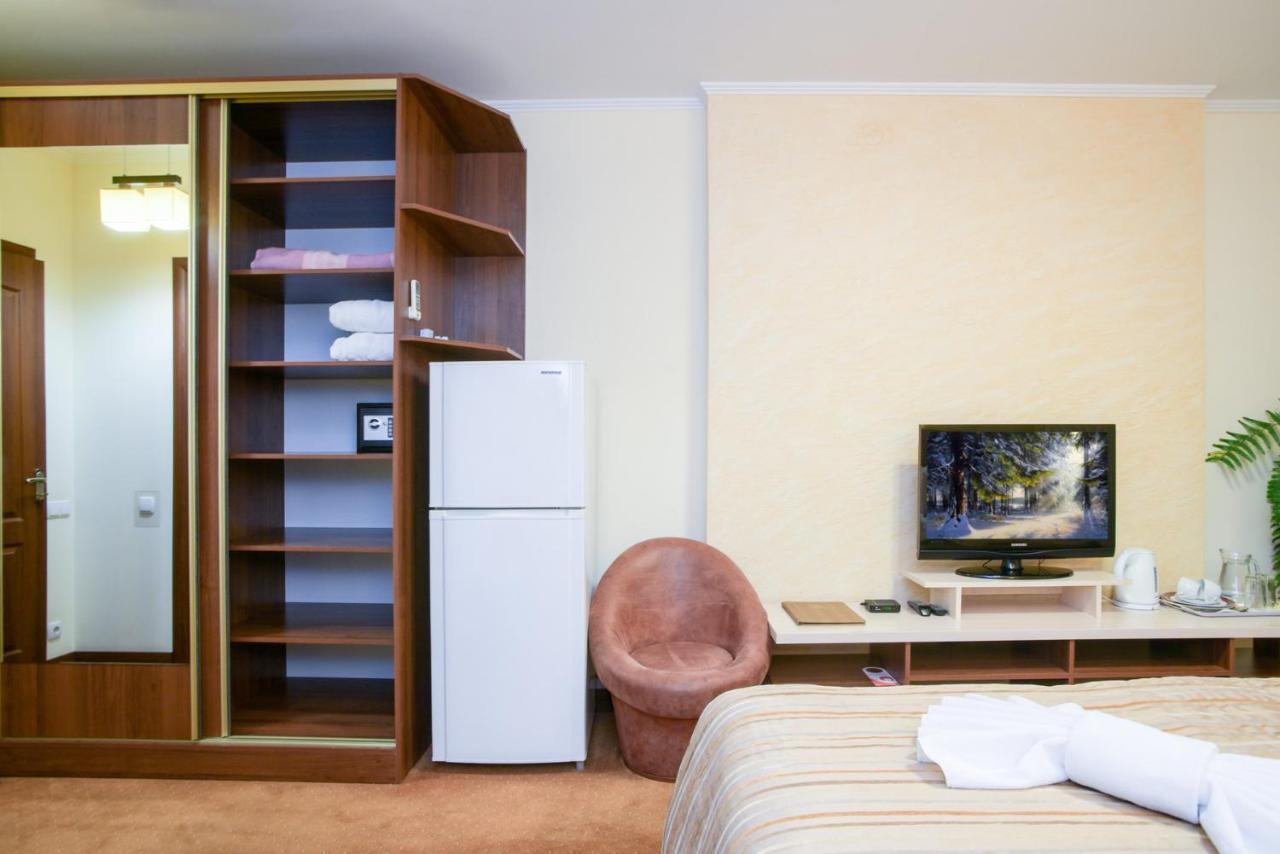 7 Sky Hotel Klinicheskaya Street  Kiew Exterior foto