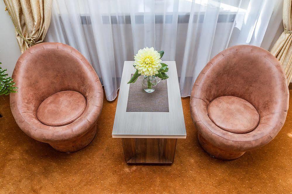 7 Sky Hotel Klinicheskaya Street  Kiew Exterior foto