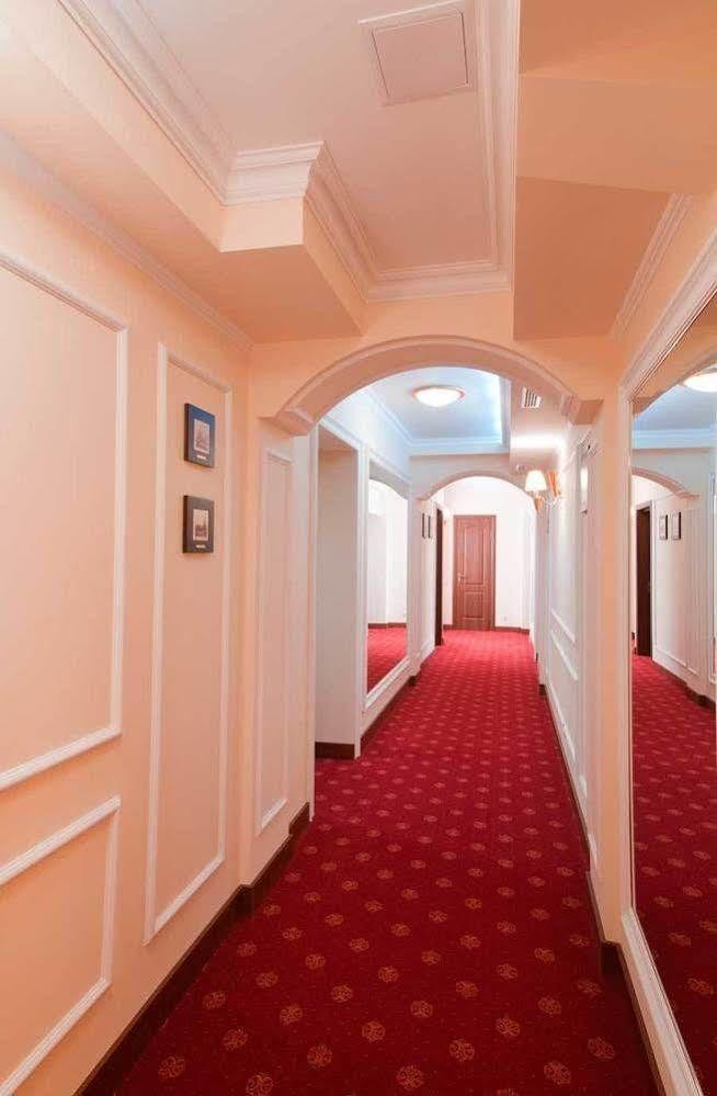 7 Sky Hotel Klinicheskaya Street  Kiew Exterior foto