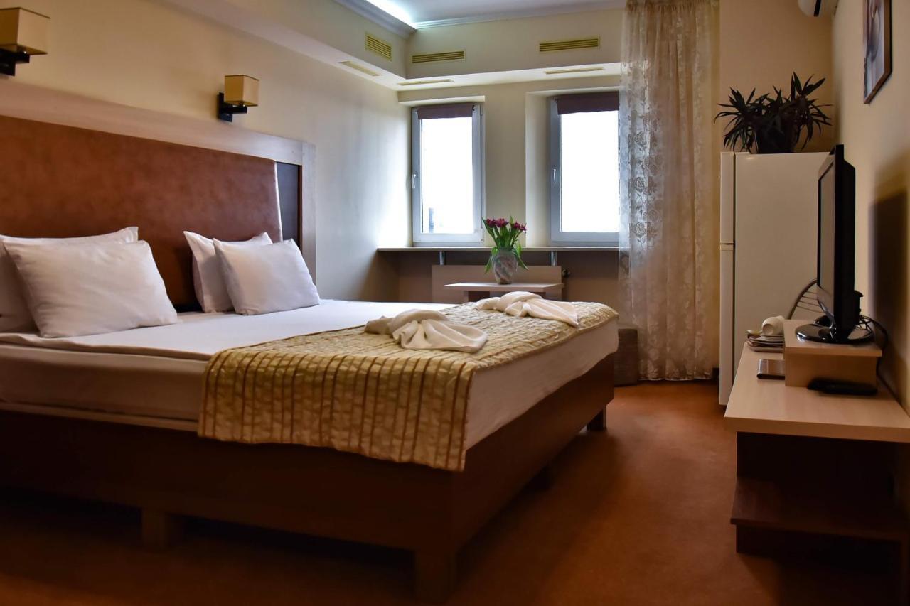 7 Sky Hotel Klinicheskaya Street  Kiew Exterior foto